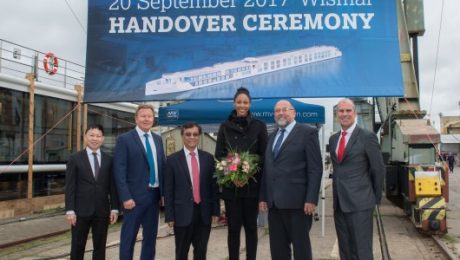 crystal_mahler_handover_530x452