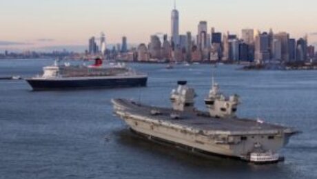 Queen Mary 2nd rendezvous with HMS Queen Elizabeth