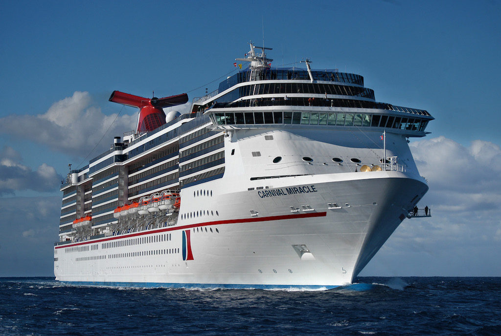 cruise ship Carnival Miracle