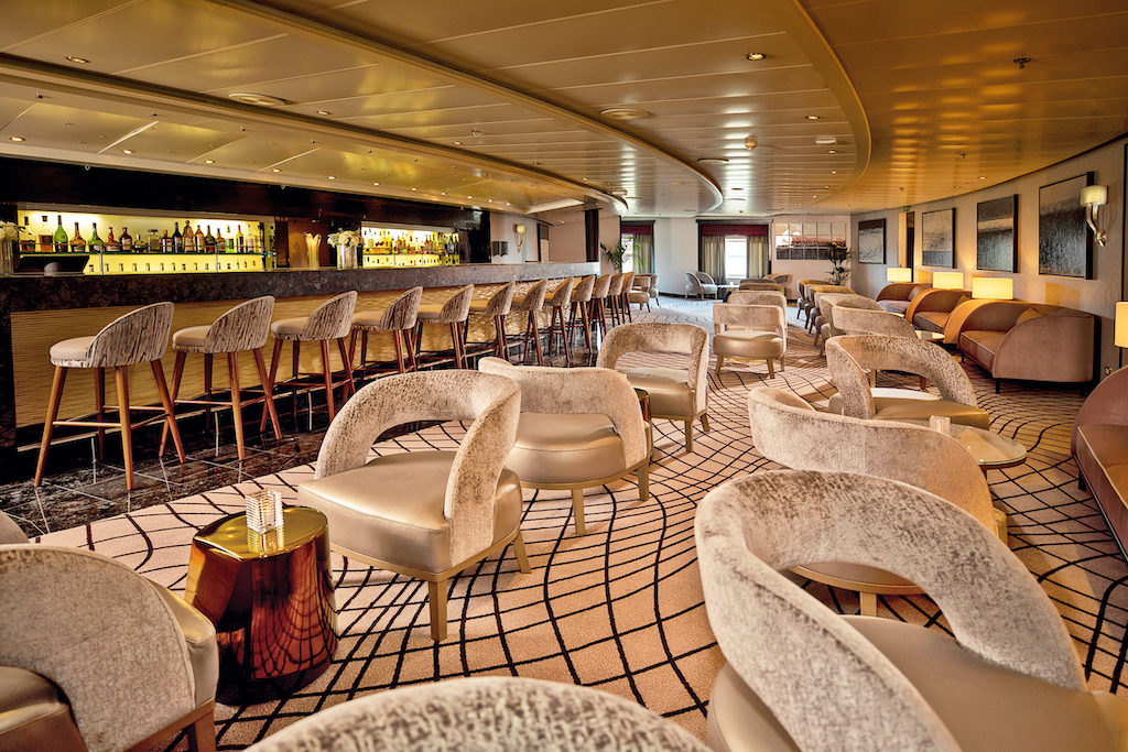 Seven Seas Navigator Stars Lounge