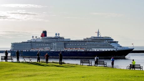 Port of Tyne welcomes Cunard’s Queen Victoria Port of Tyne welcomes Cunard's Queen Victoria