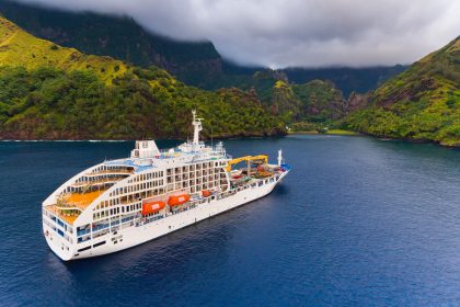 Aranui 5 in Fatu Hiva