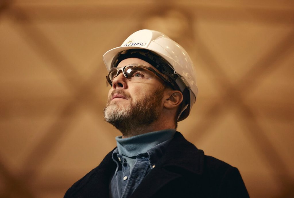 Gary Barlow at Iona shipyard