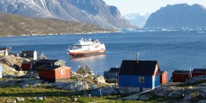 Hurtigruten explorer Fram