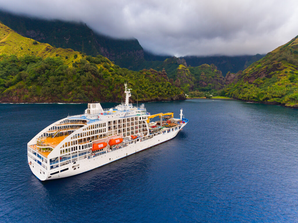 Aranui 5 in Fatu Hiva