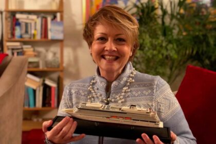 Anne Diamond with Viking Venus