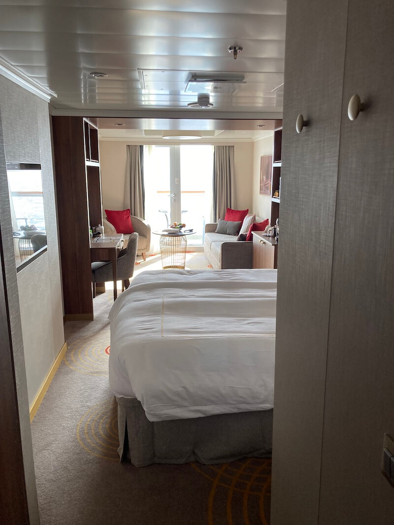 Queen Anne Princess Grill suite